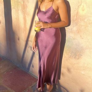 I’m selling this purple long dress that I wore for a wedding once!